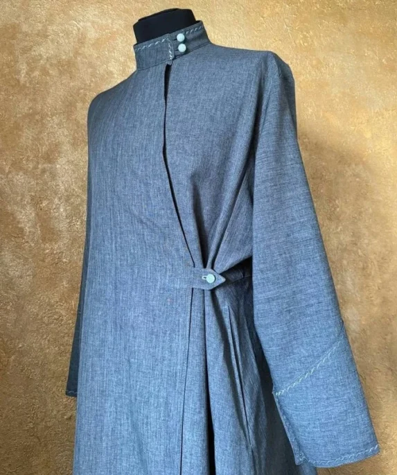 Anteri. Inner cassock of linen-gabardine. Slavic style (pictured) or another style of your choice. Orthodox lower cassock.