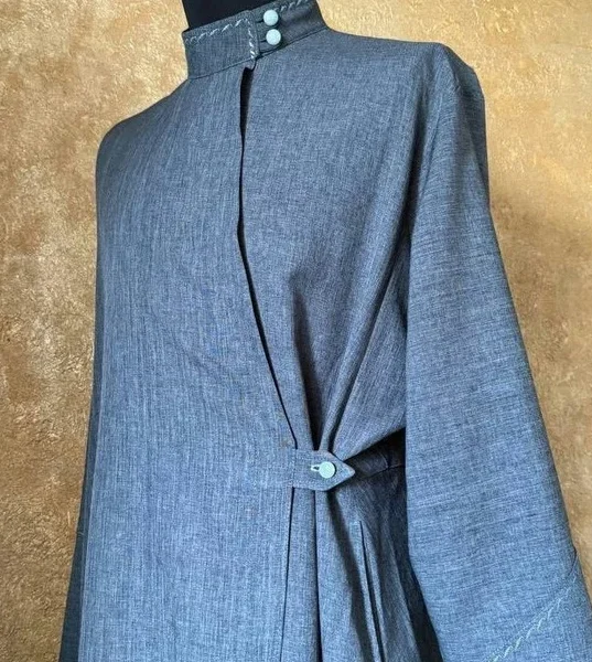 Anteri. Inner cassock of linen-gabardine. Slavic style (pictured) or another style of your choice. Orthodox lower cassock.